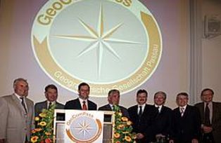 GeoComPass Gründungsfeier Gruppenfoto