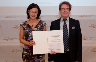 Verleihung des Preises für besondere Verdienste um die Internationalisierung der Universität Passau an Prof. Dr. Winand Gellner, November 2015