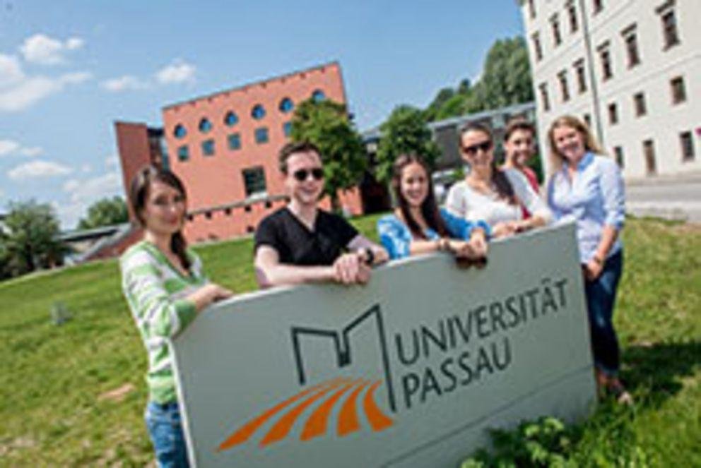 Studierende der Universität Passau Studierende der Universität Passau