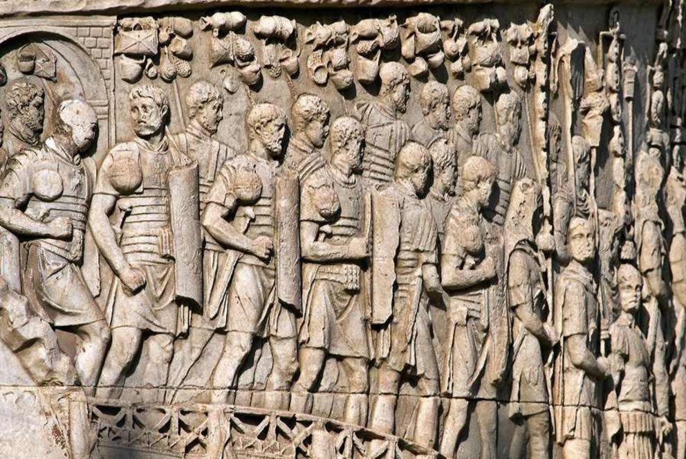 Relief der Trajanssäule in Rom Relief der Trajanssäule in Rom