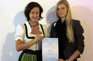Verleihung des Preises des Deutschen Akademischen Austauschdienstes (DAAD) an Valeria Titovskaya, November 2015