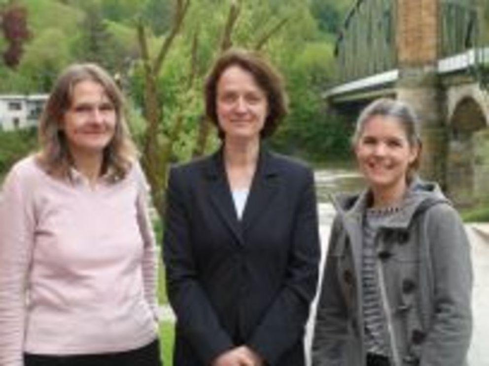 Equipo de la cátedra: Petra Millies-Bald, Prof. Dr. Susanne Hartwig, Dr. Mirjam Anna Leuzinger Equipo de la cátedra: Petra Millies-Bald, Prof. Dr. Susanne Hartwig, Dr. Mirjam Anna Leuzinger