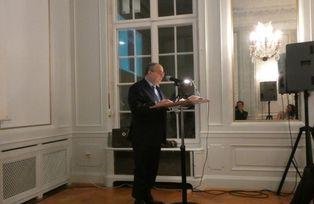 Grußworte des französischen Generalkonsuls Pierre Lanapats 