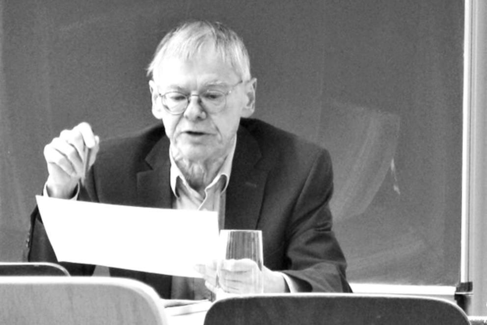 Professor Michael Titzmann (28.2.1944 – 01.02.2021) Professor Michael Titzmann (28.2.1944 – 01.02.2021)