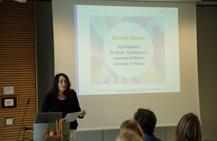 The Colloquium in pictures 