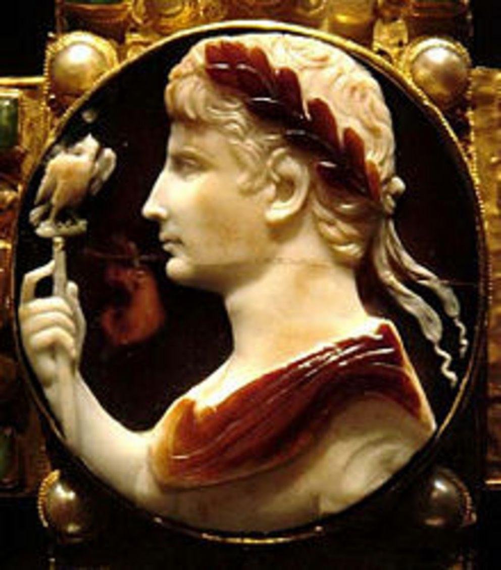 Kameo mit Darstellung des Kaisers Augustus Kameo mit Darstellung des Kaisers Augustus