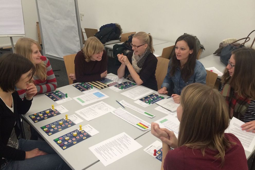 Board simulation game on German-French management