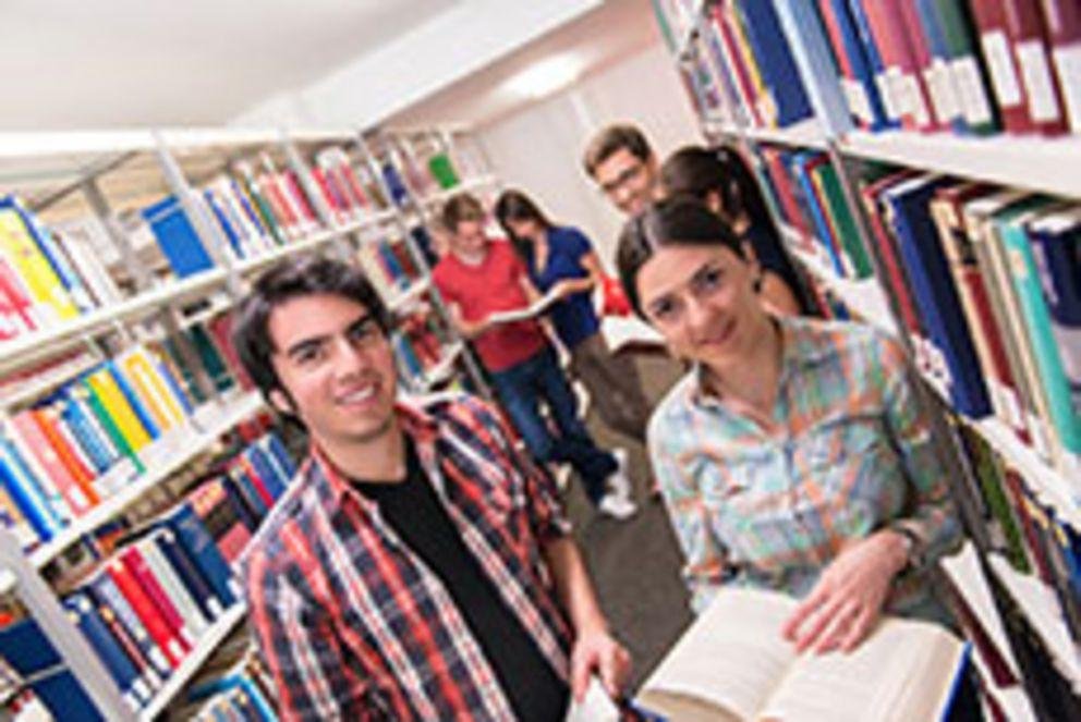 Studierende der Universität Passau Studierende der Universität Passau