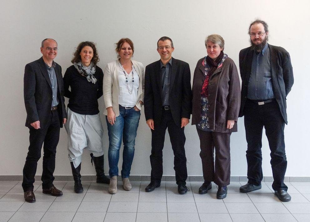 Die Gründungsmitglieder des "IMAGO – Forschungsverbund Kunstpädagogik": (v.l.n.r.) Prof. Dr. Alexander Glas, Prof. Dr. Bettina Uhlig, Prof. Dr. Monika Miller, Prof. Dr. Jochen Krautz, Prof. Dr. Gabriele Lieber, Prof. Dr. Ulrich Heinen (nicht im Bild: Die Gründungsmitglieder des "IMAGO – Forschungsverbund Kunstpädagogik": (v.l.n.r.) Prof. Dr. Alexander Glas, Prof. Dr. Bettina Uhlig, Prof. Dr. Monika Miller, Prof. Dr. Jochen Krautz, Prof. Dr. Gabriele Lieber, Prof. Dr. Ulrich Heinen (nicht im Bild: