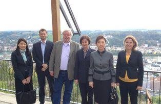 Besuch der Botschafterin des Königreichs Thailand H.E. Nongnuth Phetcharatana, November 2014