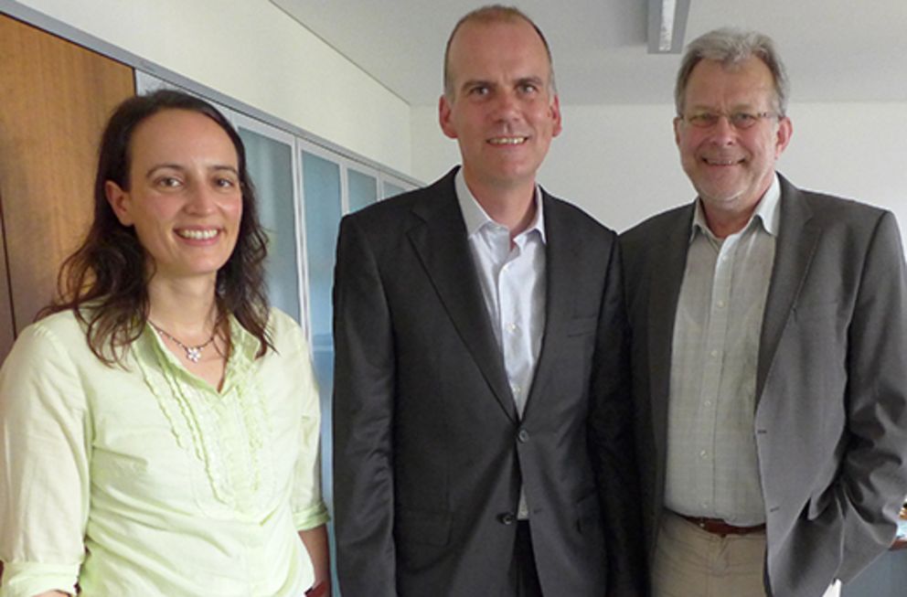 Dekanin Prof. Dr. Daniela Wawra, Prof. Dr. Jörg Templer und Präsident Prof. Dr. Burkhard Freitag. Bild: Uni Passau